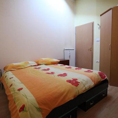 Rooms And Apartment Ambrozic Vremski Britof Exterior foto