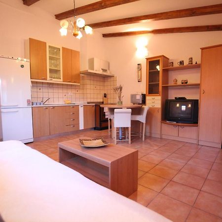 Rooms And Apartment Ambrozic Vremski Britof Exterior foto
